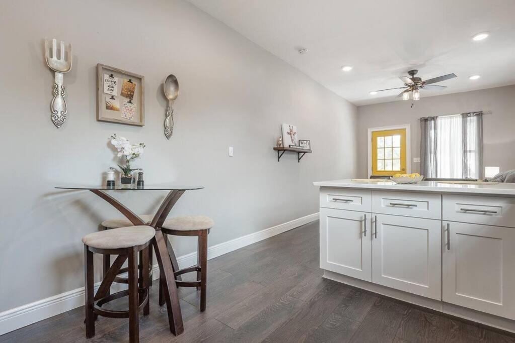 Gambino Getaway Shotgun Style Apt In The Heart Of Ybor City تامبا المظهر الخارجي الصورة