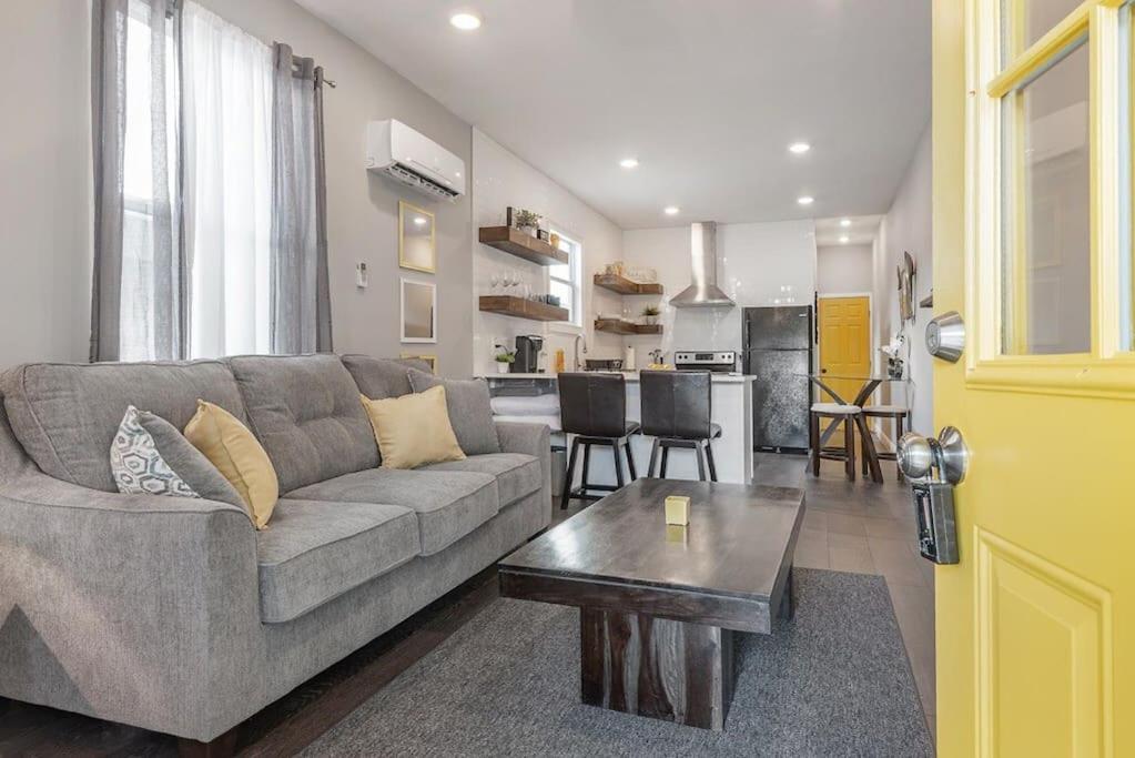 Gambino Getaway Shotgun Style Apt In The Heart Of Ybor City تامبا المظهر الخارجي الصورة